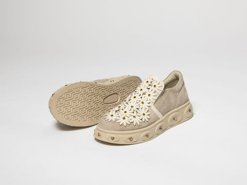 Casual Shoes with Floral Design