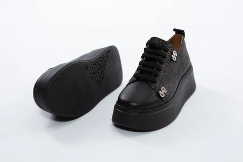Sneakers Negri din Piele cu Platformă și Accesorii Metalice