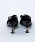 Pantofi negri slingback lăcuiți cu aplicație bijuterie și toc gros 7 cm – eleganță by AnnaLaFaet