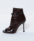 Sandale damă din piele croco maro, toc înalt 9,5 cm – Eleganță și rafinament