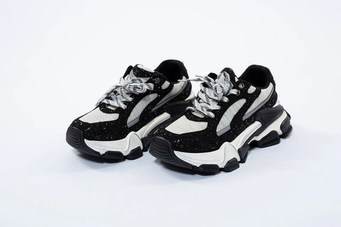 Adidași sport futurist alb-negru cu talpă masivă și detalii glitter – Urban Luxe – AnnaLaFaet