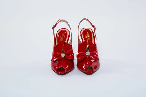 Pantofi din piele lăcuită cu toc înalt de 11 cm – puterea eleganței autentice
