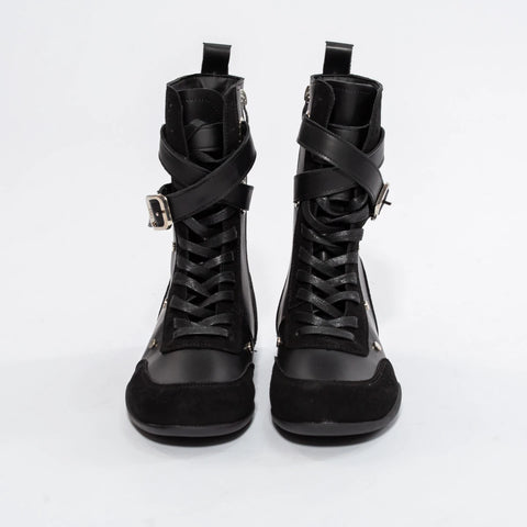 Ghete din piele naturală – design urban cu accente futuriste