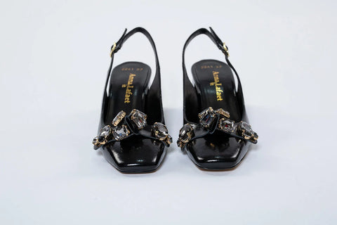 Pantofi damă negri din piele lăcuită cu accesorii din cristal – Stil și rafinament la fiecare pas