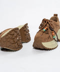 Adidași damă din piele întoarsă cu platformă geometrică și detalii boho