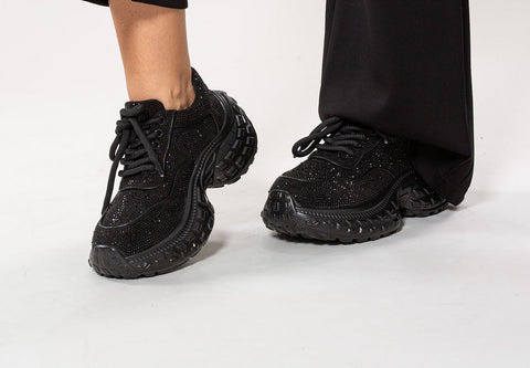 Adidași cu cristale negre