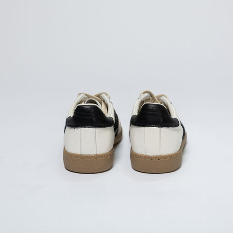 Casual Sneakers