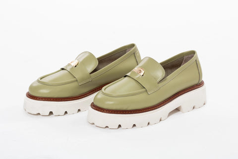 Loafers Olive din piele naturală și accesoriu auriu