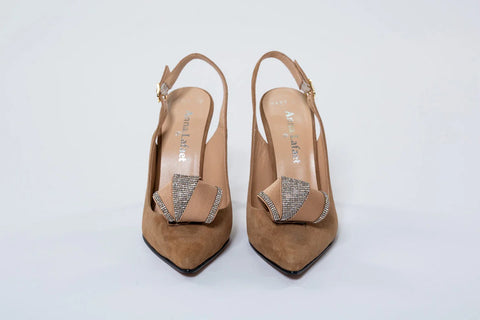 Pantofi din piele întoarsă naturală cu toc de 10 cm – eleganță atemporală și textură sofisticată