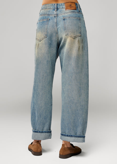 High-Waisted Jeans