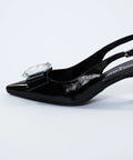Pantofi negri slingback lăcuiți cu aplicație bijuterie și toc gros 7 cm – eleganță by AnnaLaFaet