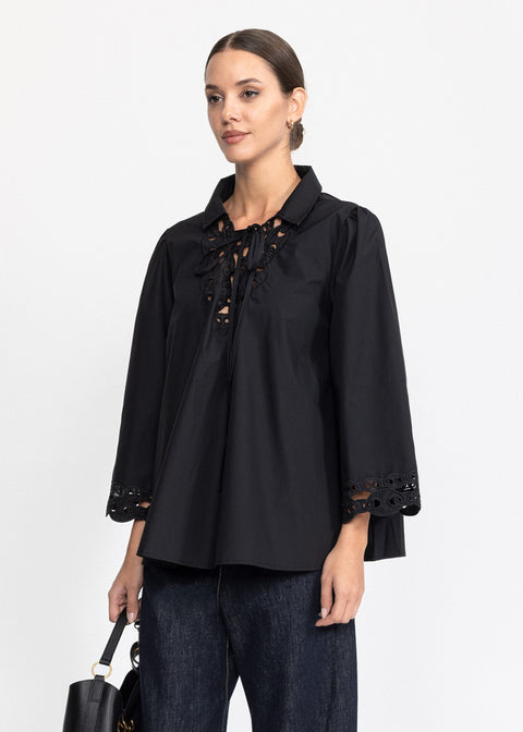 Camasa eleganta cu broderie si snururi delicate 2710