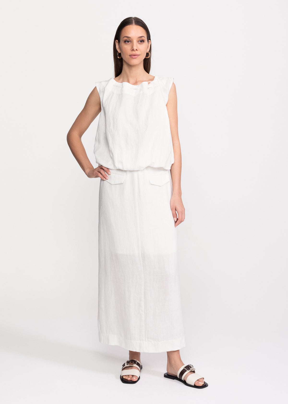 Relaxed-Fit Linen Set with Decorative Pockets
