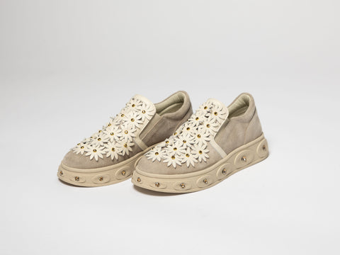 Casual Shoes with Floral Design