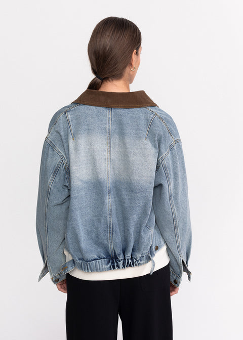 Geaca denim cu buzunare decorative 68117