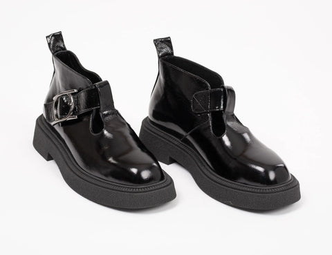 Pantofi damă, din piele lăcuită cu catarama, talpa 4cm