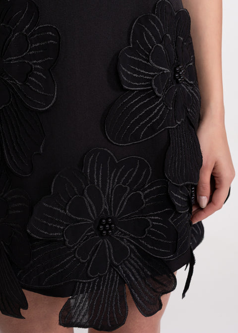 Rochie scurta cu detalii florale