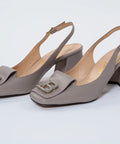 Pantofi din piele naturală taupe – eleganță discretă și versatilitate atemporală