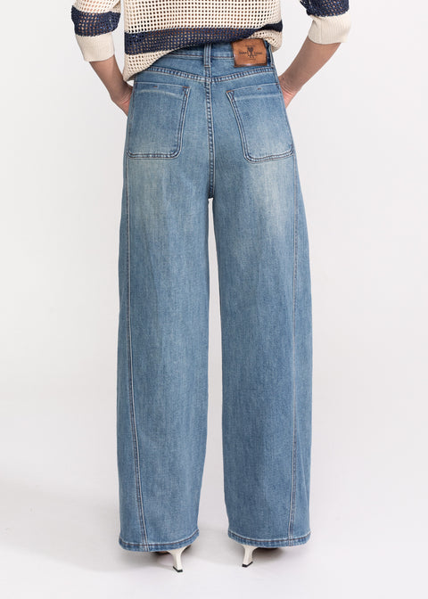 Wide-Leg Jeans with Washed Effect