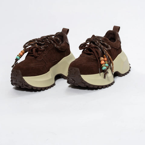 Adidași damă din piele întoarsă cu platformă geometrică și detalii boho