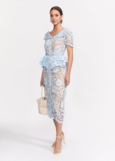 Rochie Midi din dantela cu volane stil peplum