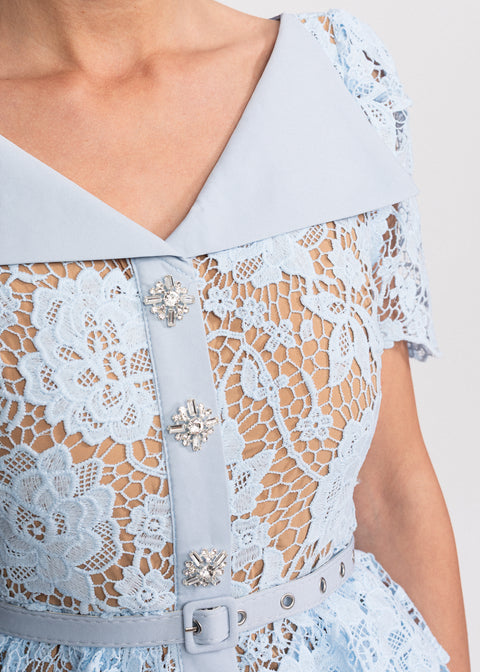 Rochie Midi din dantela cu volane stil peplum