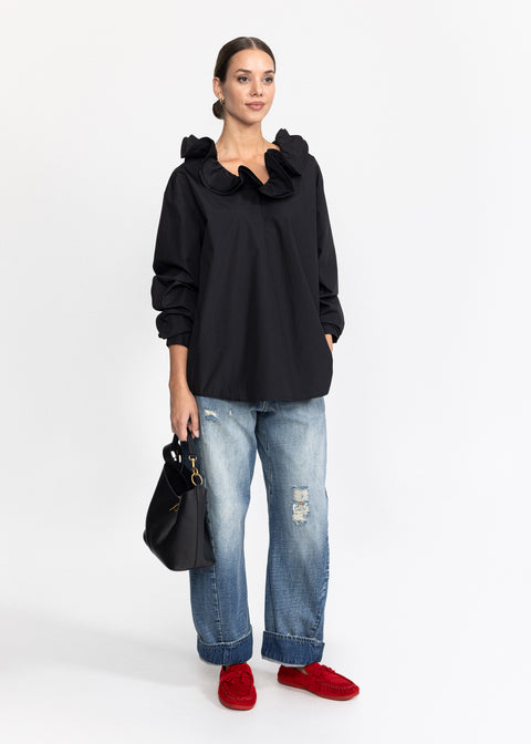 Elegant Shirt with a Wide Collar 1106