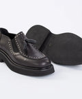 Loafers din piele cu ciucur si detalii  metalice