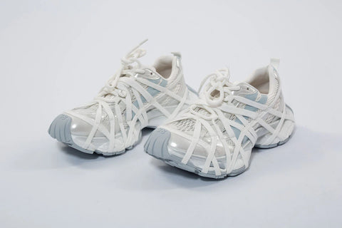 Adidași fashion cu design încrucișat și accente argintii – stil urban futurist – AnnaLaFaet