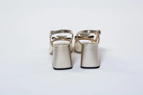 Pantofi din piele naturală cu plasă transparentă și accesoriu cu cristale – feminitate și rafinament într-un design delicat