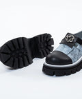 Pantofi din piele cu accesoriu si inchidere cu curea