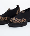 Pantofi Loafers din piele intoarsa leopardata