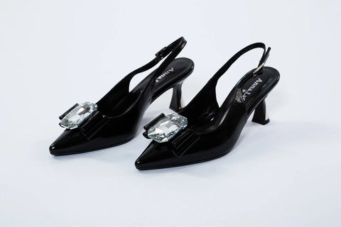 Pantofi negri slingback lăcuiți cu aplicație bijuterie și toc gros 7 cm – eleganță by AnnaLaFaet