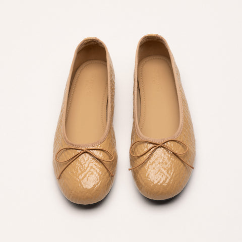 Balerini eleganti din piele lacuita cu fundita delicata