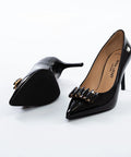 Pantofi negri, eleganți, din piele lăcuită