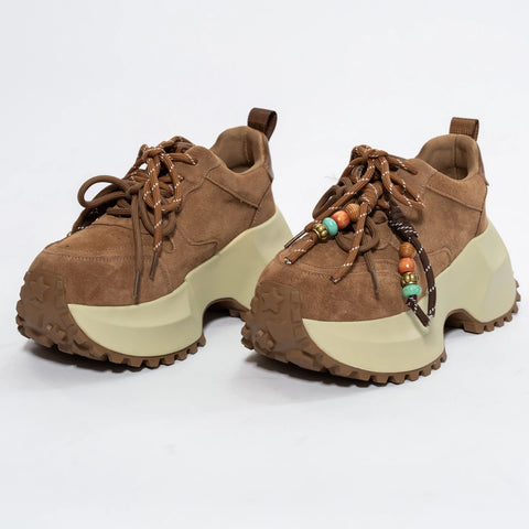 Adidași damă din piele întoarsă cu platformă geometrică și detalii boho
