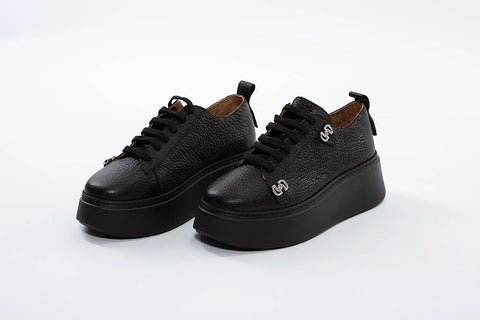 Sneakers Negri din Piele cu Platformă și Accesorii Metalice