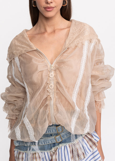 Jacheta subtire din material vaporos decorata cu broderie delicata