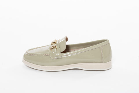 Pantofi din Piele lăcuită cu accesoriu auriu