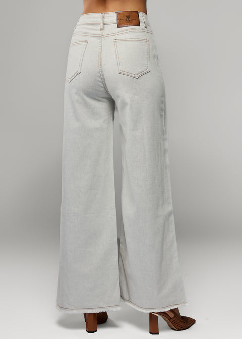 Wide-Leg High-Waisted Jeans