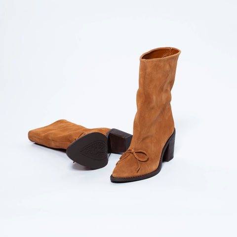 Botine din Piele Întoarsă Camel cu Toc