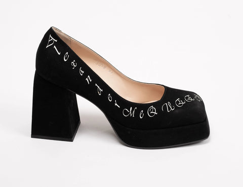 Pantofi damă din piele întoarsă, cu print litere ivoar,toc 9cm