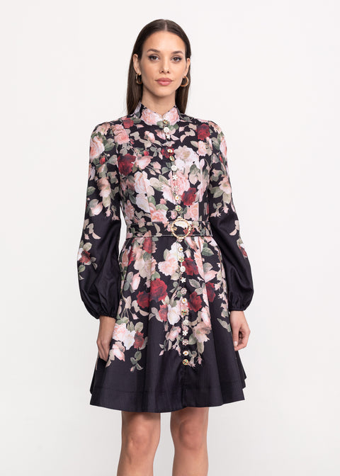 Rochie cu imprimeu floral si nasturi decorativi