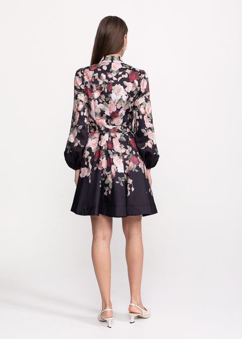 Rochie cu imprimeu floral si nasturi decorativi