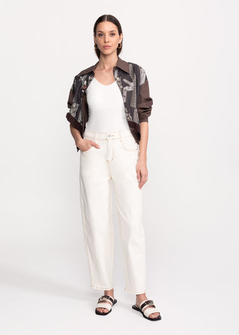 Straight-Leg Jeans with Contrast Details