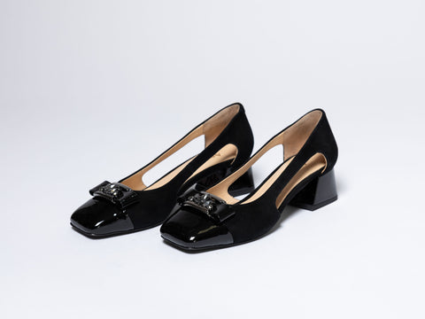 Side Cutout Shoes