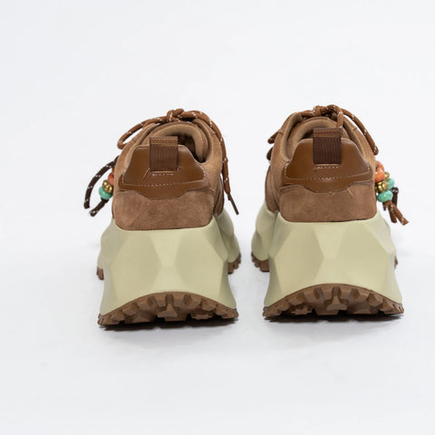 Adidași damă din piele întoarsă cu platformă geometrică și detalii boho