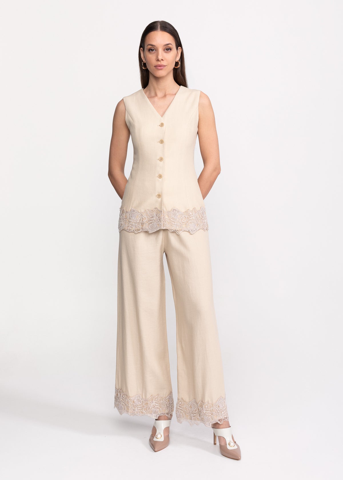 Linen Set with Embroidered Details