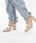 Pantofi din piele naturală nud cu alb accesoriu metal