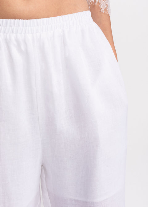 Pantaloni din material vaporos si insertii din dantela